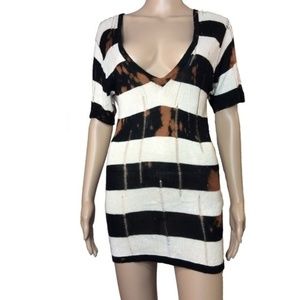 Distressed tunic top